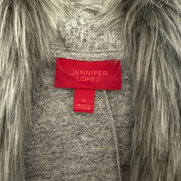 NWOT Jennifer Lopez Gray Cardigan Sweater Faux Fur Collar Dolman Sleeve. Medium - Picture 3 of 3